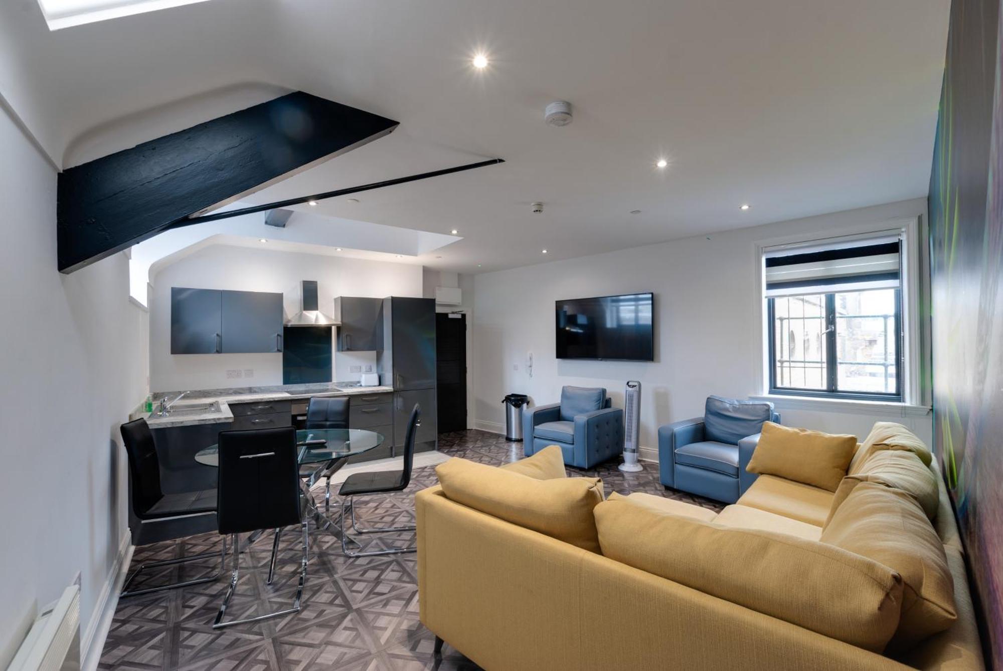 Temple Court Cavern Quarter Apartments By Happy Days Liverpool Eksteriør billede